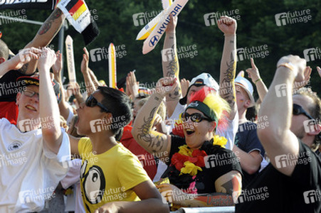 WM-Fanmeile beim Spiel Deutschland gegen Frankreich, Berlin