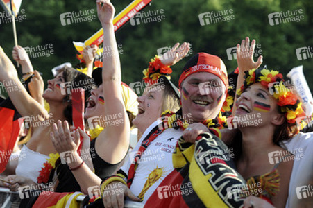 WM-Fanmeile beim Spiel Deutschland gegen Frankreich, Berlin