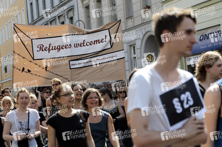 Demonstration für das Bleiberecht der Flüchtlinge aus der Gerhart-Hauptmann-Schule, Berlin