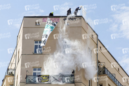 Demonstration für das Bleiberecht der Flüchtlinge aus der Gerhart-Hauptmann-Schule, Berlin