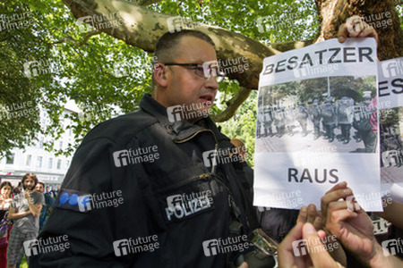 Demonstration für das Bleiberecht der Flüchtlinge aus der Gerhart-Hauptmann-Schule, Berlin