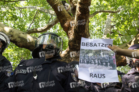 Demonstration für das Bleiberecht der Flüchtlinge aus der Gerhart-Hauptmann-Schule, Berlin