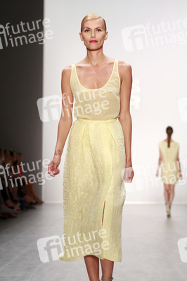 Riani Fashion Show, Berlin Fashion Week Spring/Summer 2015