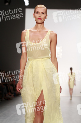 Riani Fashion Show, Berlin Fashion Week Spring/Summer 2015