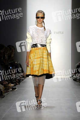 Rebekka Ruetz Fashion Show, Berlin Fashion Week Spring/Summer 2015