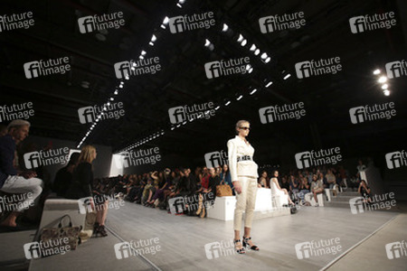 Rebekka Ruetz Fashion Show, Berlin Fashion Week Spring/Summer 2015