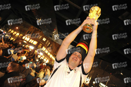 Fanfeier nach Halbfinalsieg der deutschen WM-Mannschaft, Berlin