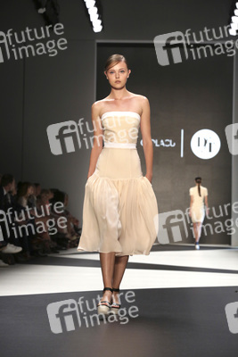 Ioana Ciolacu Fashion Show, Berlin Fashion Week Spring/Summer 2015