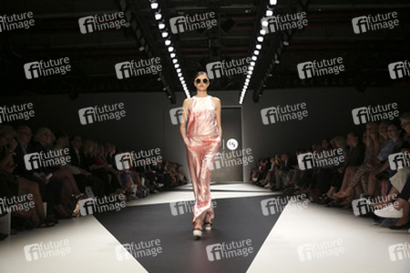 Ioana Ciolacu Fashion Show, Berlin Fashion Week Spring/Summer 2015