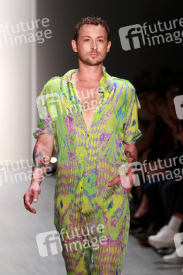 Marcel Ostertag Fashion Show, Berlin Fashion Week Spring/Summer 2015