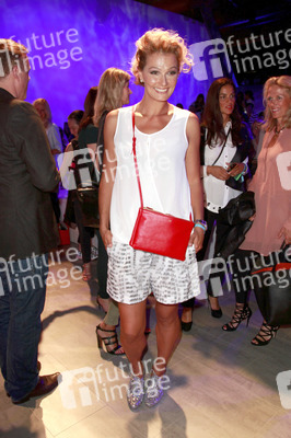 Roshi Porkar Fashion Show, Berlin Fashion Week Spring/Summer 2015