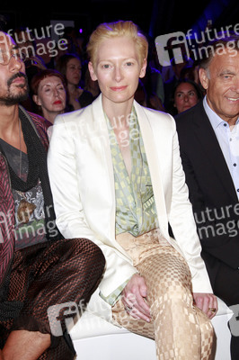 Roshi Porkar Fashion Show, Berlin Fashion Week Spring/Summer 2015