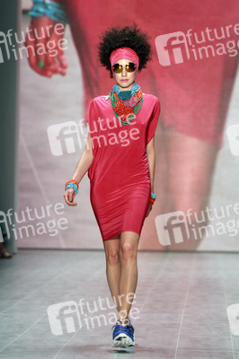 Miranda Konstantinidou Fashion Show, Berlin Fashion Week Spring/Summer 2015