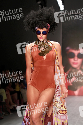 Miranda Konstantinidou Fashion Show, Berlin Fashion Week Spring/Summer 2015
