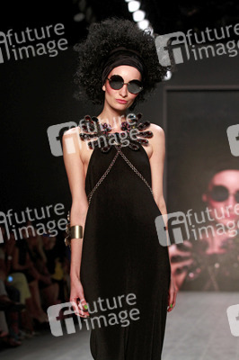 Miranda Konstantinidou Fashion Show, Berlin Fashion Week Spring/Summer 2015