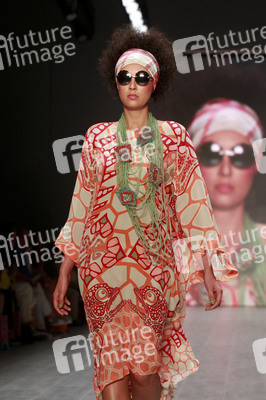 Miranda Konstantinidou Fashion Show, Berlin Fashion Week Spring/Summer 2015