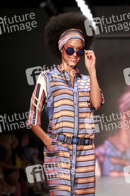 Miranda Konstantinidou Fashion Show, Berlin Fashion Week Spring/Summer 2015
