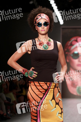 Miranda Konstantinidou Fashion Show, Berlin Fashion Week Spring/Summer 2015