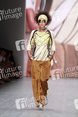 Miranda Konstantinidou Fashion Show, Berlin Fashion Week Spring/Summer 2015