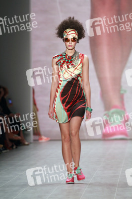 Miranda Konstantinidou Fashion Show, Berlin Fashion Week Spring/Summer 2015