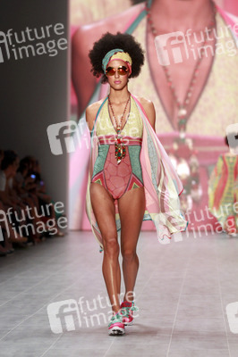 Miranda Konstantinidou Fashion Show, Berlin Fashion Week Spring/Summer 2015