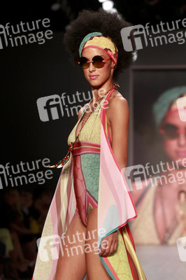 Miranda Konstantinidou Fashion Show, Berlin Fashion Week Spring/Summer 2015