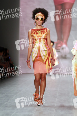 Miranda Konstantinidou Fashion Show, Berlin Fashion Week Spring/Summer 2015