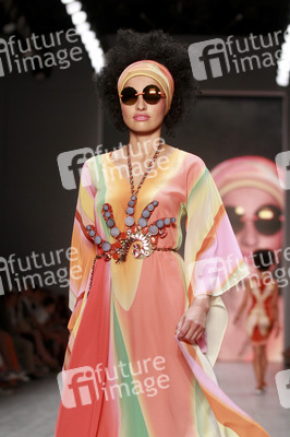 Miranda Konstantinidou Fashion Show, Berlin Fashion Week Spring/Summer 2015
