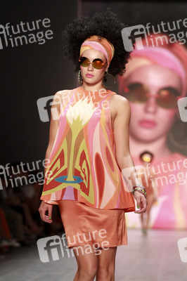 Miranda Konstantinidou Fashion Show, Berlin Fashion Week Spring/Summer 2015