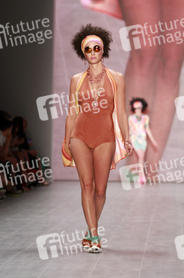 Miranda Konstantinidou Fashion Show, Berlin Fashion Week Spring/Summer 2015