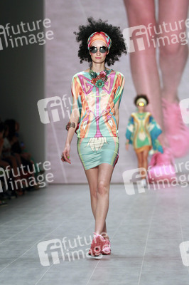 Miranda Konstantinidou Fashion Show, Berlin Fashion Week Spring/Summer 2015
