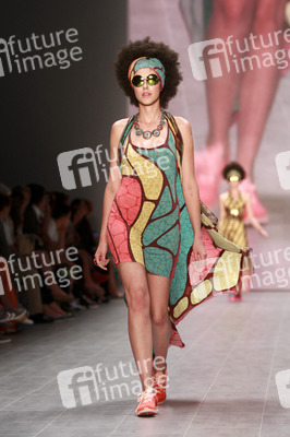Miranda Konstantinidou Fashion Show, Berlin Fashion Week Spring/Summer 2015