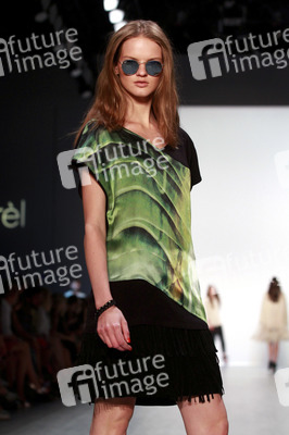 Laurel Fashion Show, Berlin Fashion Week Spring/Summer 2015