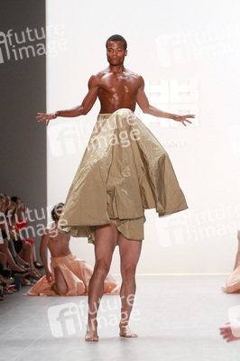 Riani Fashion Show, Berlin Fashion Week Spring/Summer 2015