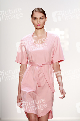 Riani Fashion Show, Berlin Fashion Week Spring/Summer 2015