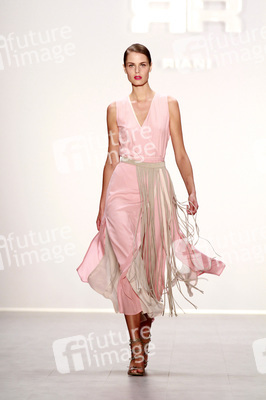 Riani Fashion Show, Berlin Fashion Week Spring/Summer 2015