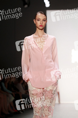 Riani Fashion Show, Berlin Fashion Week Spring/Summer 2015
