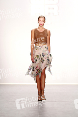 Riani Fashion Show, Berlin Fashion Week Spring/Summer 2015