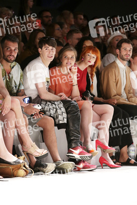 Hien Le Show, Berlin Fashion Week Spring/Summer 2015