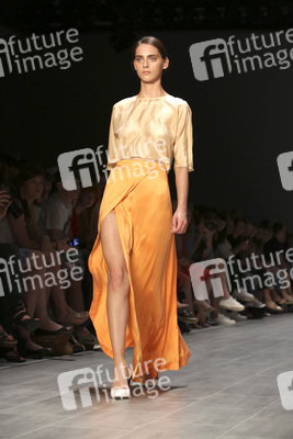 Hien Le Show, Berlin Fashion Week Spring/Summer 2015