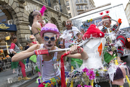 Demoparade gegen Fashion Terror und für Faire Mode und Trashion, Berlin