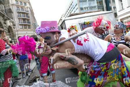 Demoparade gegen Fashion Terror und für Faire Mode und Trashion, Berlin