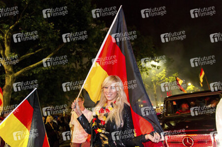 Autocorso nach dem Sieg im Finalspiel Deutschland gegen Argentinien, Berlin