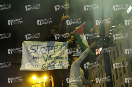 Autocorso nach dem Sieg im Finalspiel Deutschland gegen Argentinien, Berlin