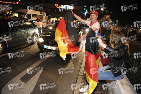 Autocorso nach dem Sieg im Finalspiel Deutschland gegen Argentinien, Berlin