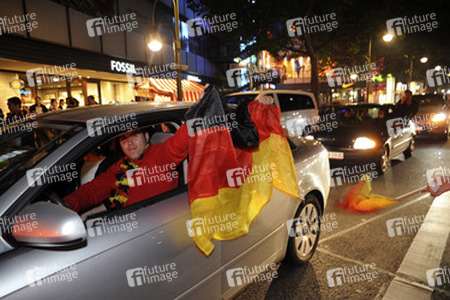 Autocorso nach dem Sieg im Finalspiel Deutschland gegen Argentinien, Berlin