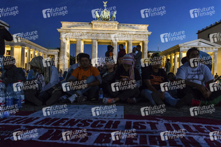 Hungerstreik vor dem Brandenburger Tor, Berlin