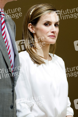Spanish Royals Receive 'Ruta Quetzal BBVA 2014' Youth Group, Madrid