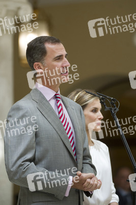 Spanish Royals Receive 'Ruta Quetzal BBVA 2014' Youth Group, Madrid