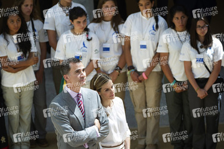 Spanish Royals Receive 'Ruta Quetzal BBVA 2014' Youth Group, Madrid